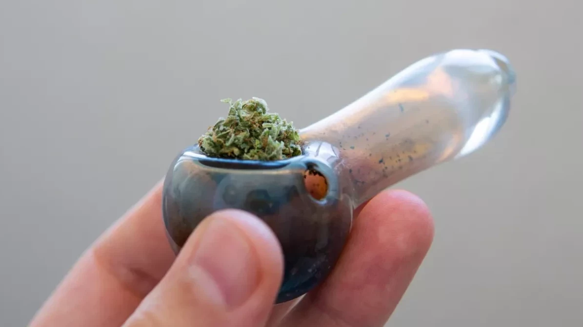 can you use a tobacco pipe to smoke weed from an ordinary pipe? Carb Holes Explained: Pipes &