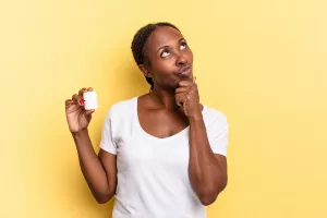 What is the Difference Between CBD Capsules and CBD Edibles 2025?