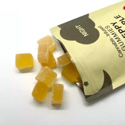 Willo pineapple-flavored THC gummies for nighttime relaxation from golden bear-branded packaging.
